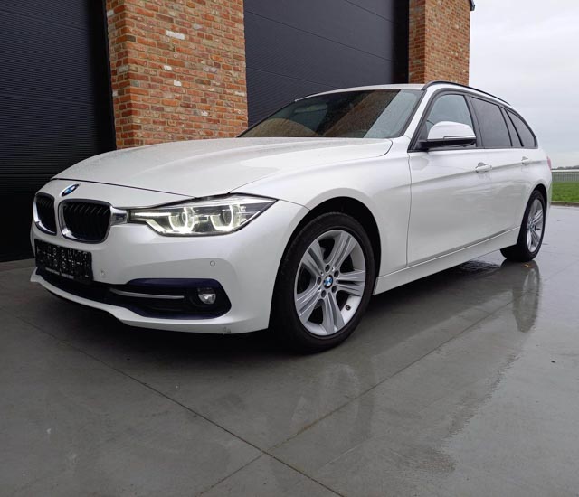BMW 318d Touring Sportline