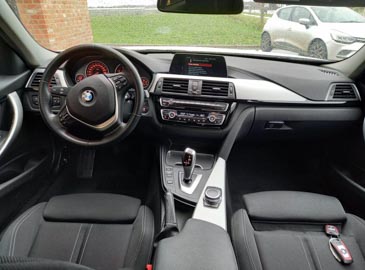 BMW 318d Touring Sportline