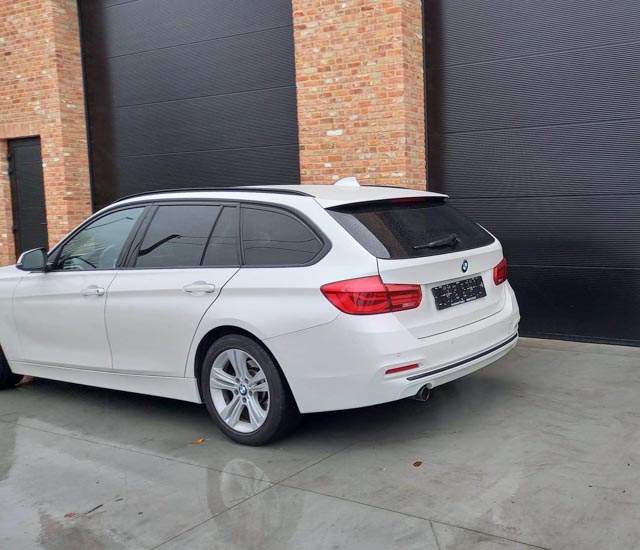 BMW 318d Touring Sportline